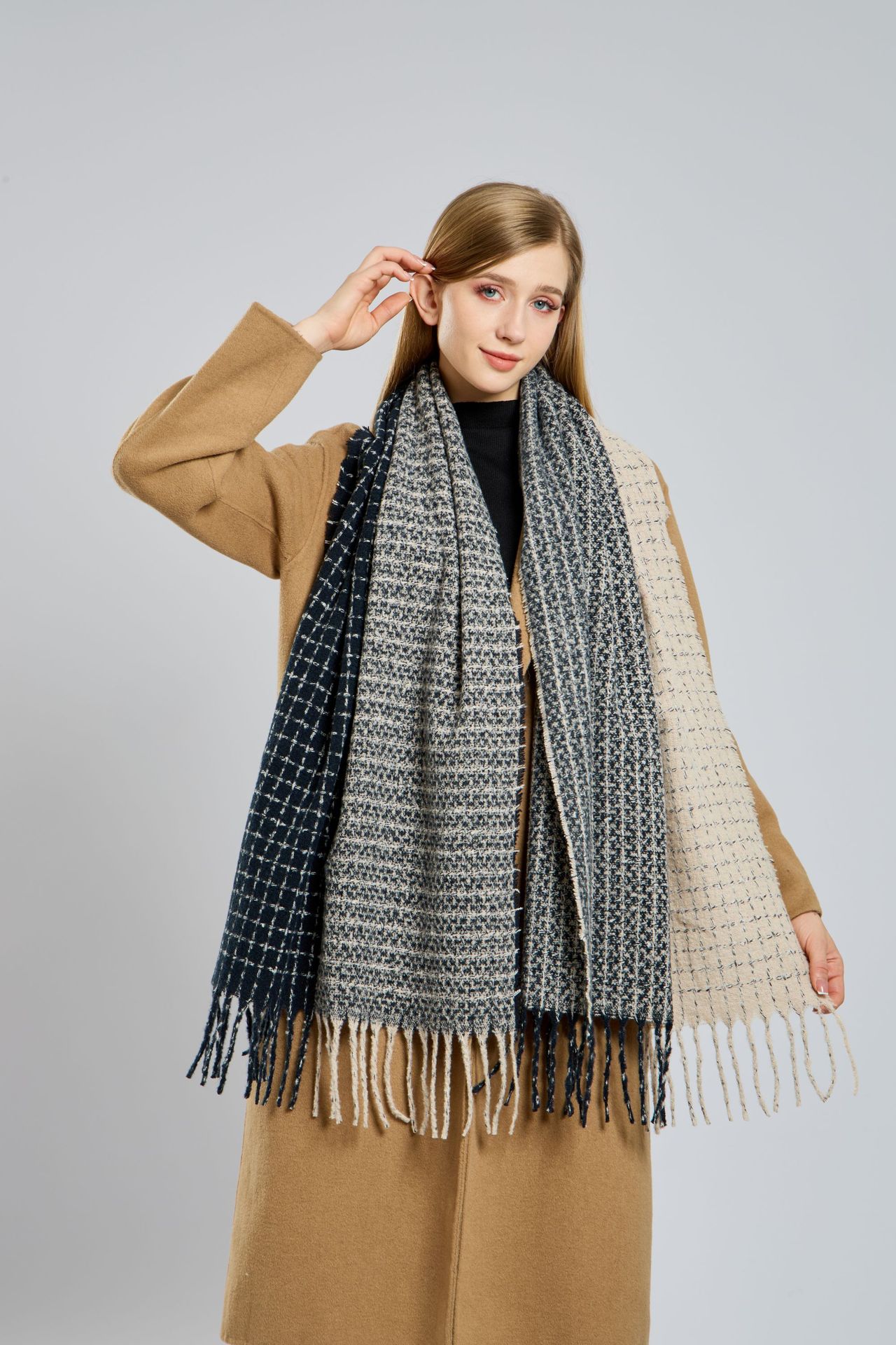 Mujeres Casual Color Sólido Poliéster Borla Bufanda display picture 4