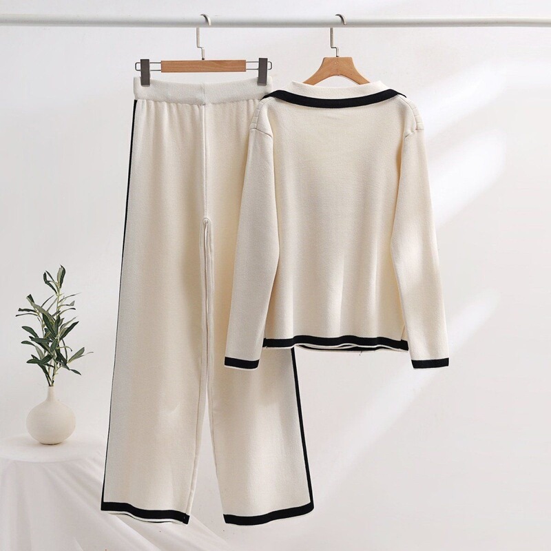 2026 Autumn/Winter Color-Block Knit Set for Women: Double-Breasted Cardigan with Lapel Collar and High-Waisted Wide-Leg Pants Two-Piece Outfit 2026 Autumn/Winter Color-Block Knit Set for Women: Double-Breasted Cardigan with Lapel Collar and High-Waisted Wide-Leg Pants Two-Piece Outfit