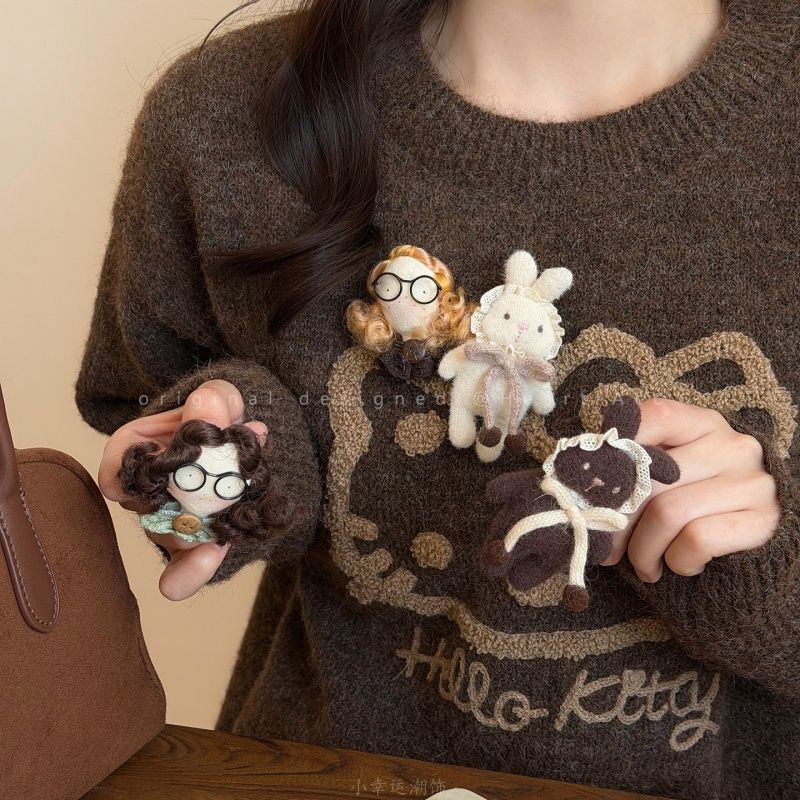 Cute Doll Bunny Brooch Women's Niche Design Sweater Pin 2025 New Coat Fixed Buckle Accessories