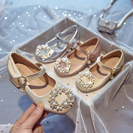 童皮鞋;童凉鞋;水晶/水钻鞋