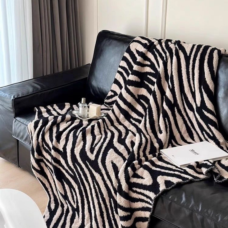 hot高級感斑馬紋沙發蓋毯半邊絨毯子辦公室午睡午休毯航空毯裝飾