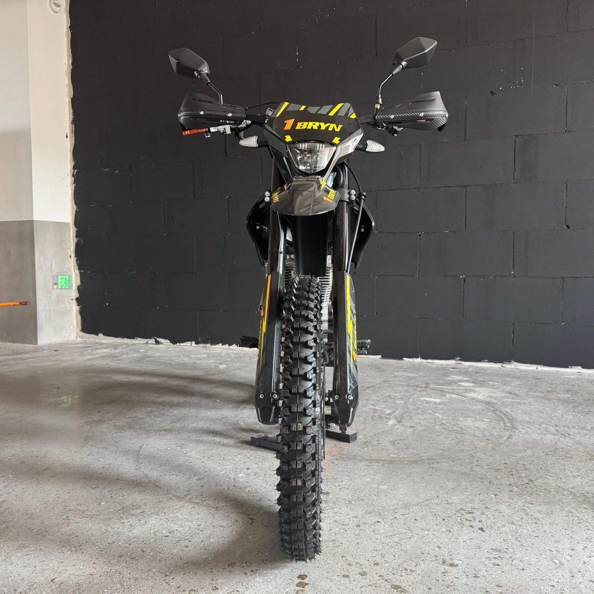 New Bryn Off-Road Motorcycle 250Cc, Front 21-Inch, Rear 18inch Inch Wheels, Adult Outdoor Adventure Motorcycle