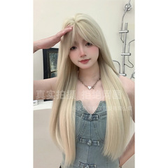 制覇かつらの女性のロングストレートの全頭カバーの新型の一体式の白い金色の斉前髪のファッションは自然に年齢を減らしてシミュレーションします。