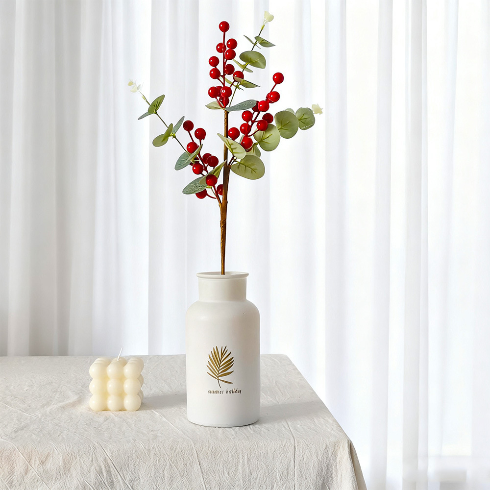 Juggernaut de bayas de eucalyptus decoración de Navidad árbol de Navidad Juggernaut atmósfera de Navidad adornos de fruta roja Amazon 2025