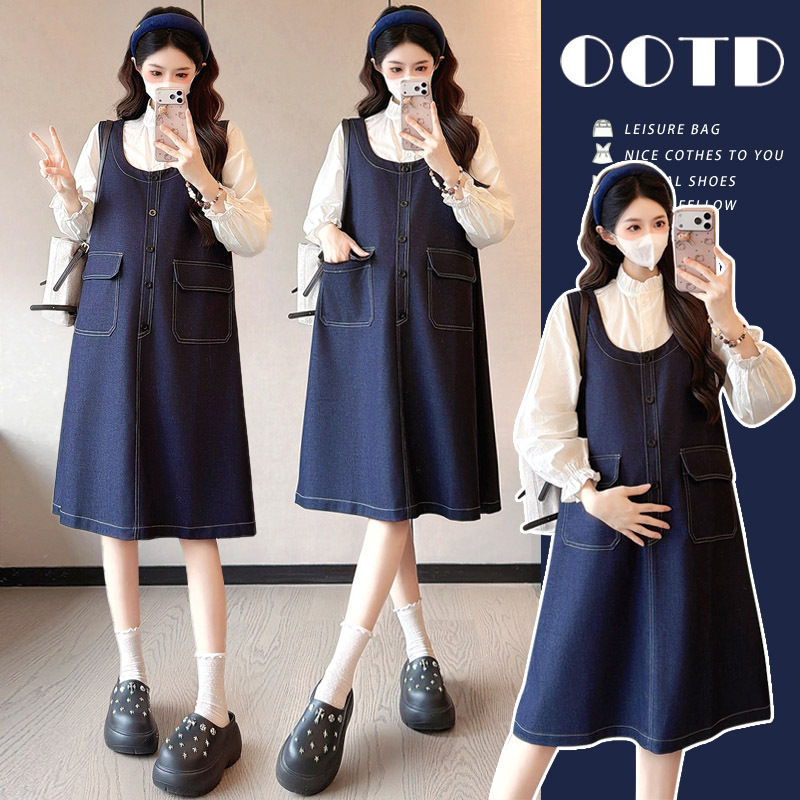 Real Shot~ Denim Vest Dress for Women, Loose Mid-Length Shirt with Patchwork Design, Flattering and Slimming Casual Outfit for Spring and Autumn Real Shot~ Denim Vest Dress for Women, Loose Mid-Length Shirt with Patchwork Design, Flattering and Slimming Casual Outfit for Spring and Autumn