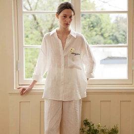 女式衬衫;女式针织衫;半身裙