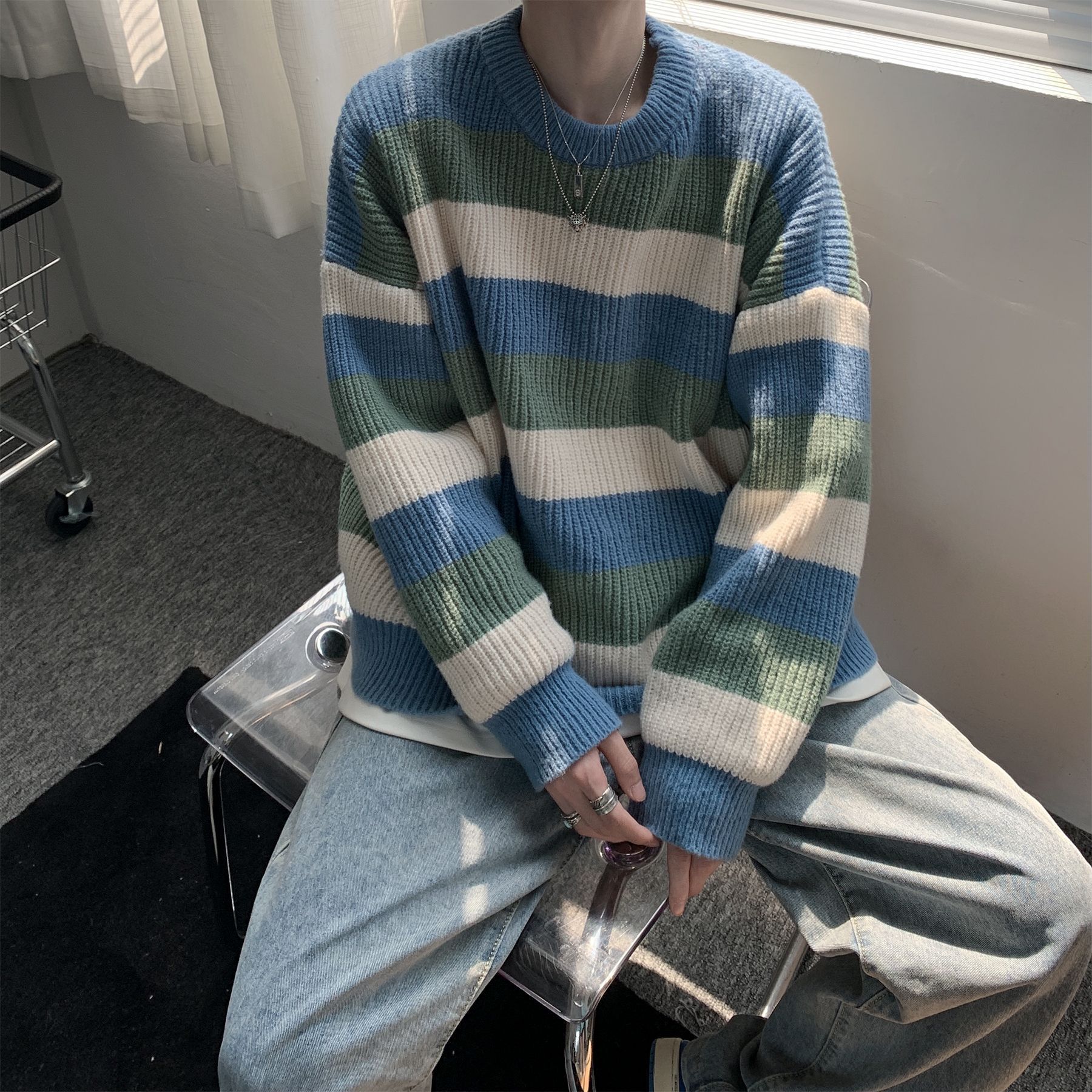 Color a juego de cuello redondo suéter hombres Otoño e Invierno nuevos hombres engrosados sueltos horizontales rayas grueso suéter perezoso abrigo