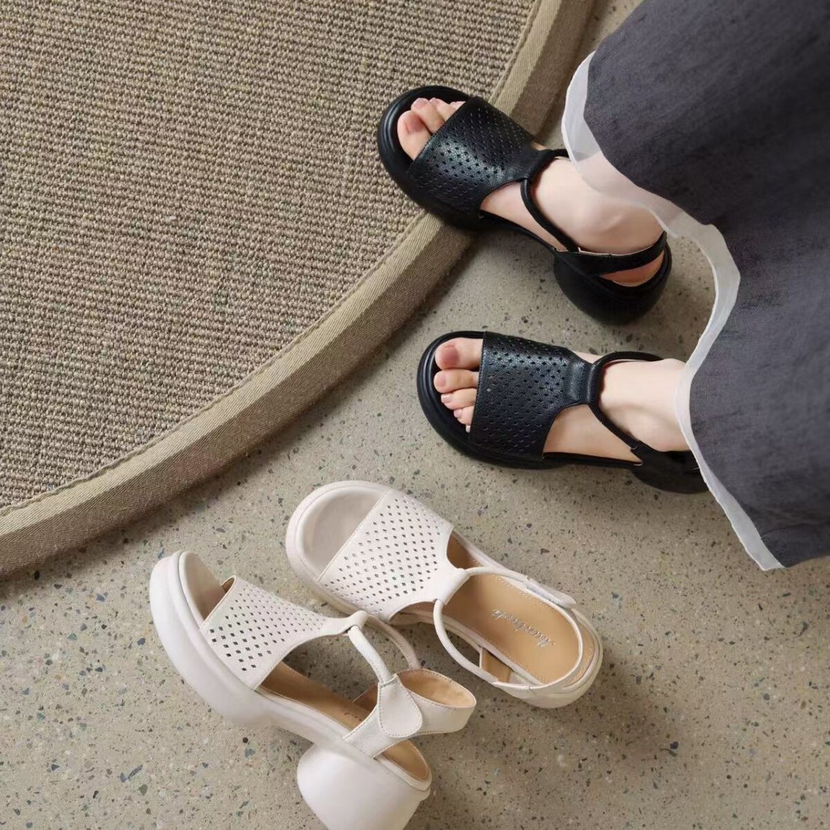 Sandal nữ da thật mũi hở gót vuông đế dày tăng chiều cao — màu đen chi tiết 1