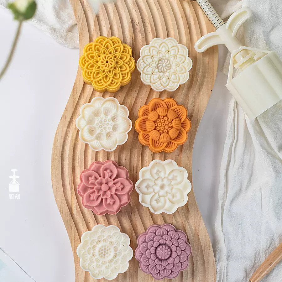 【十瓣莲子】月饼模具75克立体手压式塑料磨具中式烘焙工具