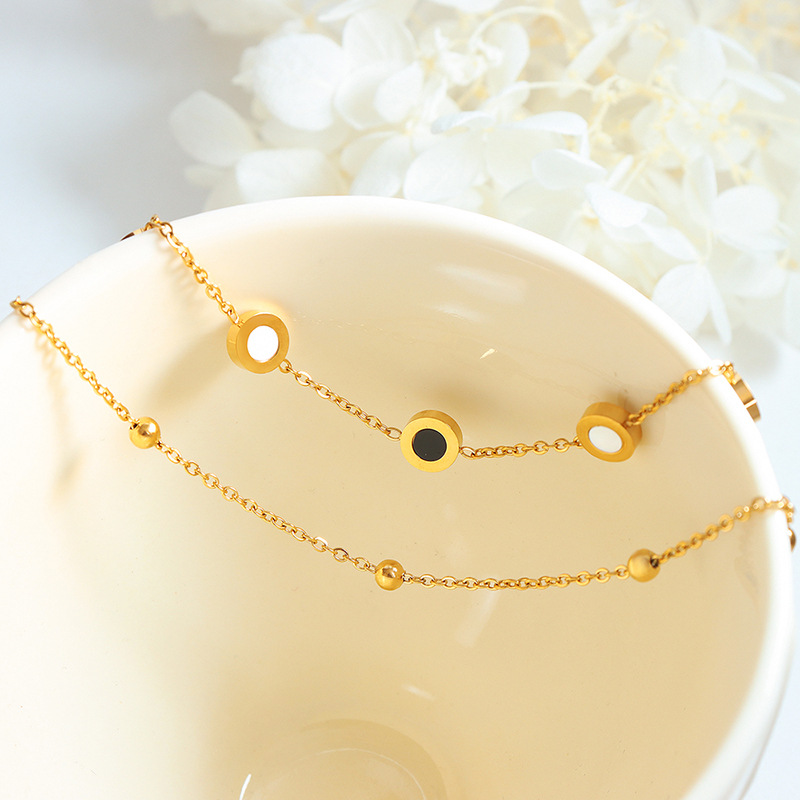 Europeo y americano romano fresco ins estilo minimalista personalidad nicho diseño pulsera mujer titanio acero chapado 18K oro real E144