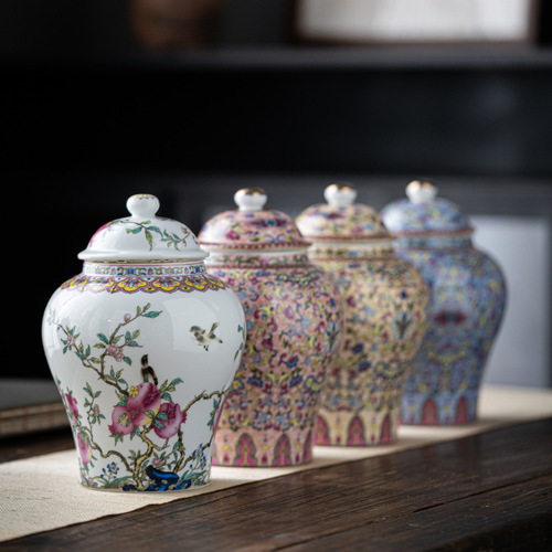Blue and white porcelain tea can Chinese style retro exquisite blue and white can white tea Pu'er porcelain bottle tea storage can extra large ornament wholesale