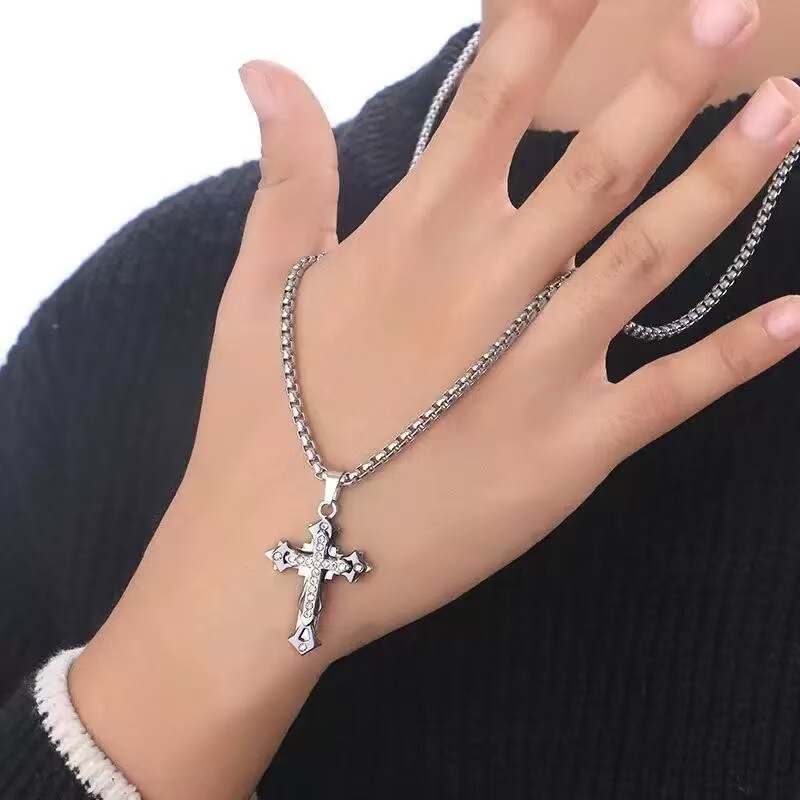 2025 Autumn Sweater Chain Cross Necklace for Women Cool Hot Girl Spliced Collarbone Chain Niche Men's Designer Collarbone Chain 2025 Autumn Sweater Chain Cross Necklace for Women Cool Hot Girl Spliced Collarbone Chain Niche Men's Designer Collarbone Chain