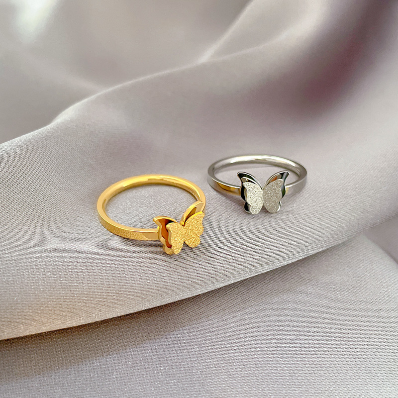 Minimalistische vlinder ring van titaniumstaal dames heren_voghion.com