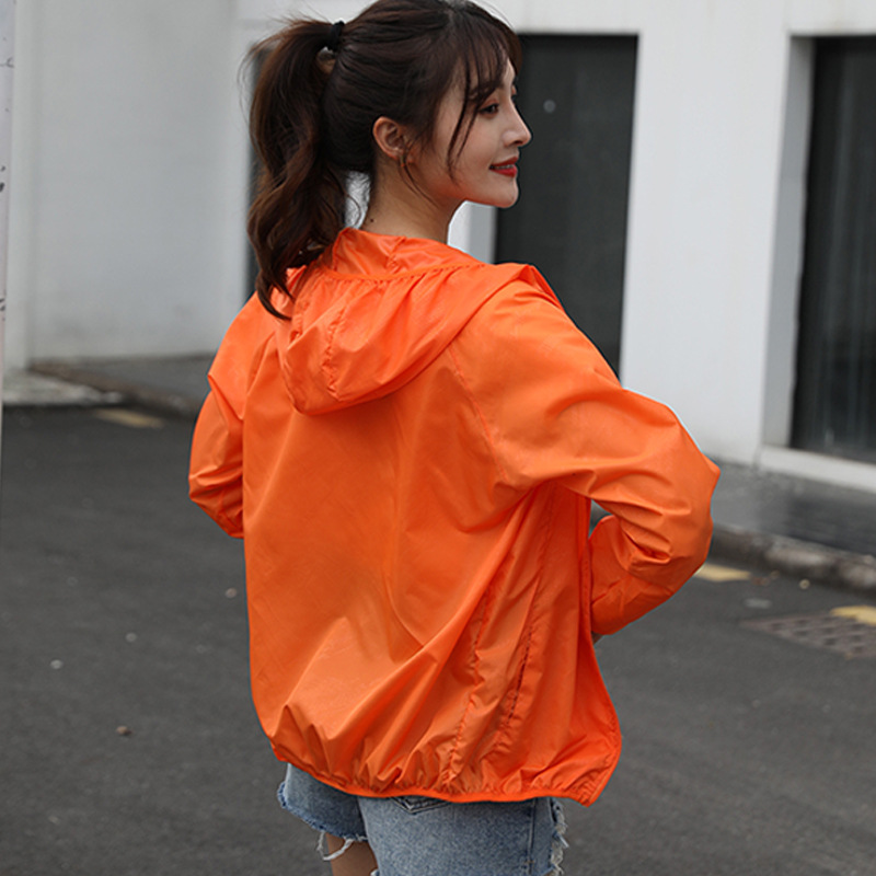 Ropa de piel de protección solar deportiva al aire libre LOGO personalizada ropa de protección solar ligera y transpirable UV impermeable