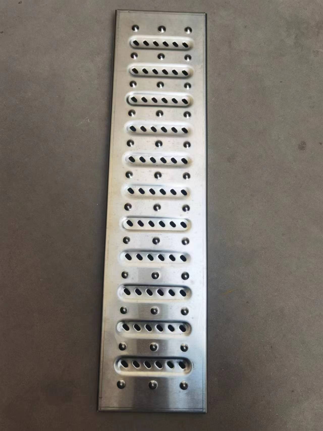 822a59e149439ee9b3e5d6351b1562