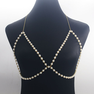 European and American Sexy Handmade Pearl Chest Chain Ladies Fashion Bikini Summer Beach Clothing Accessories Body Chain Chest Chain