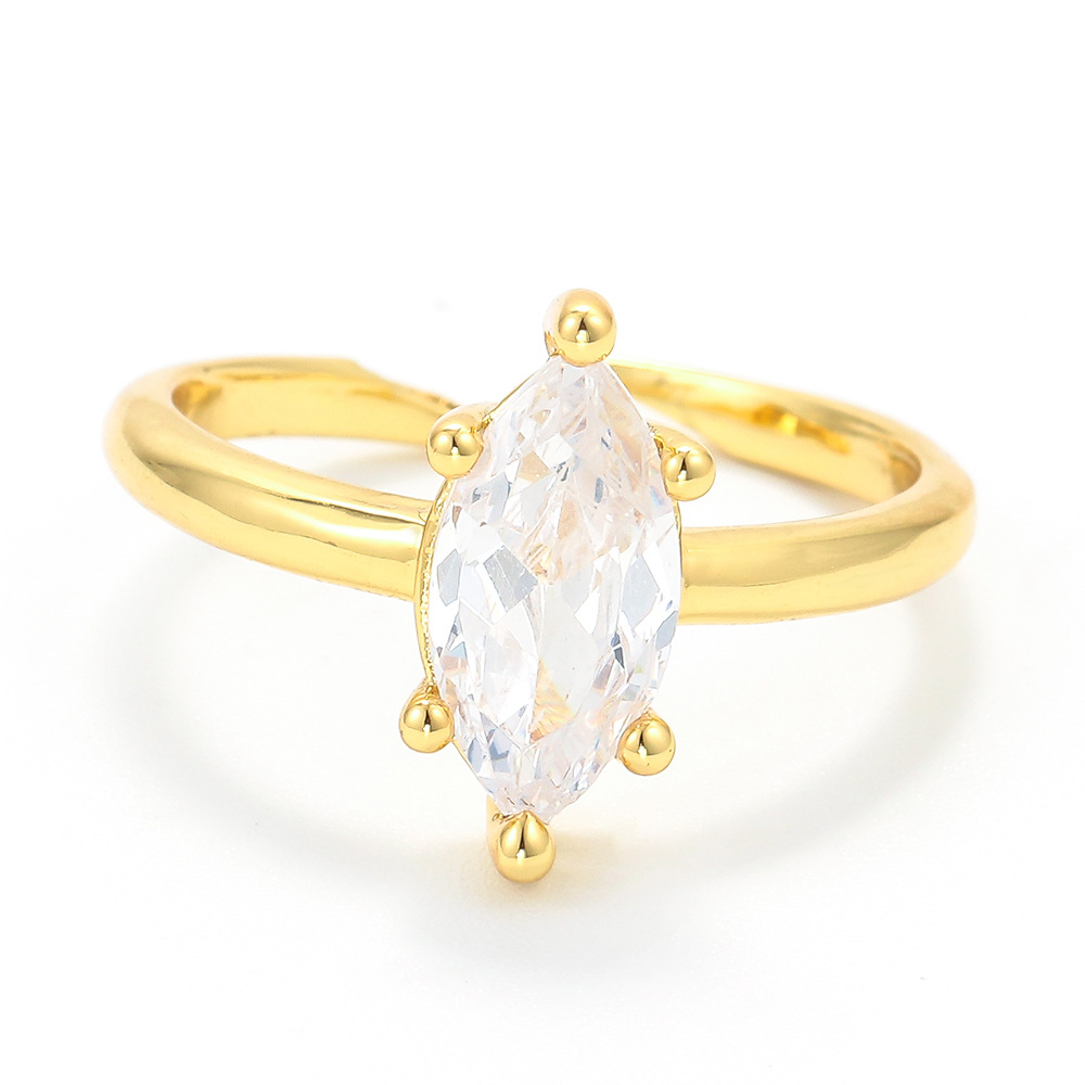 Geometric ring drop-shaped