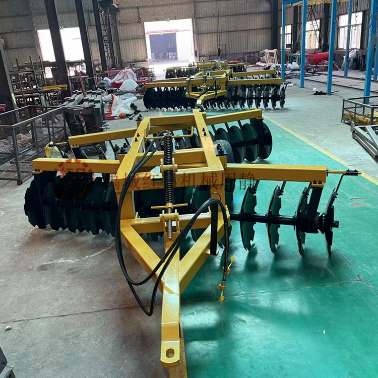 整地圆盘耙   红日圆盘重耙   重型圆盘耙   缺口折翼重耙