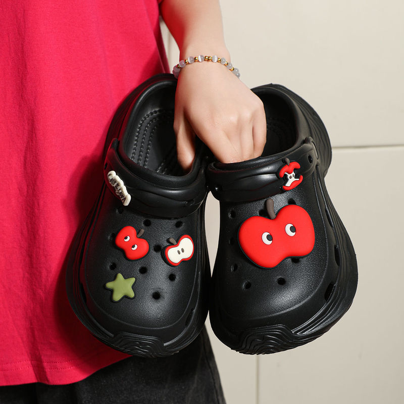 Fun Outer Wear Cute Red Apple Clogs for Women Summer New Eva Non-Slip Soft Bottom Casual Beach Sandals