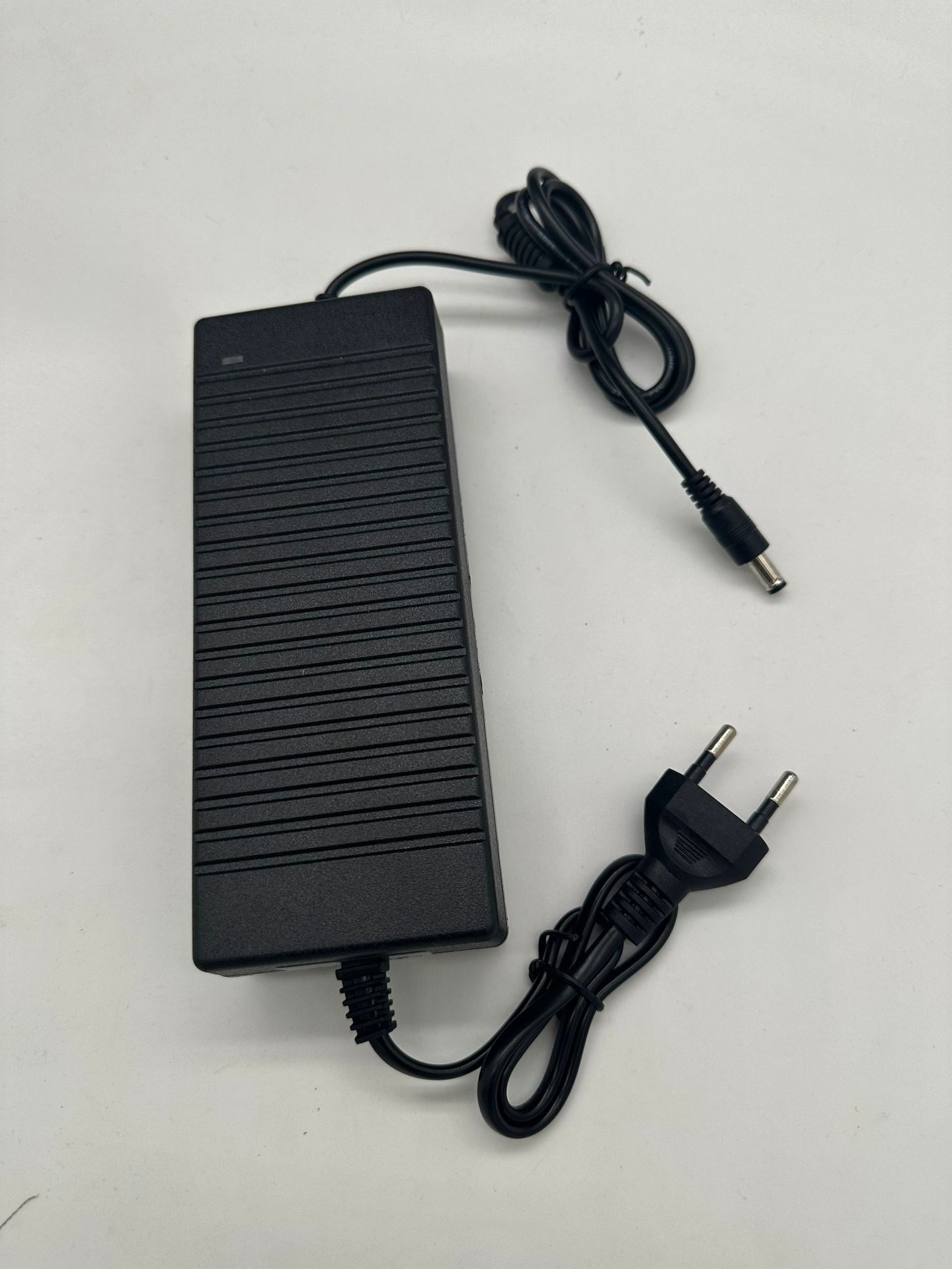 12V10A欧规