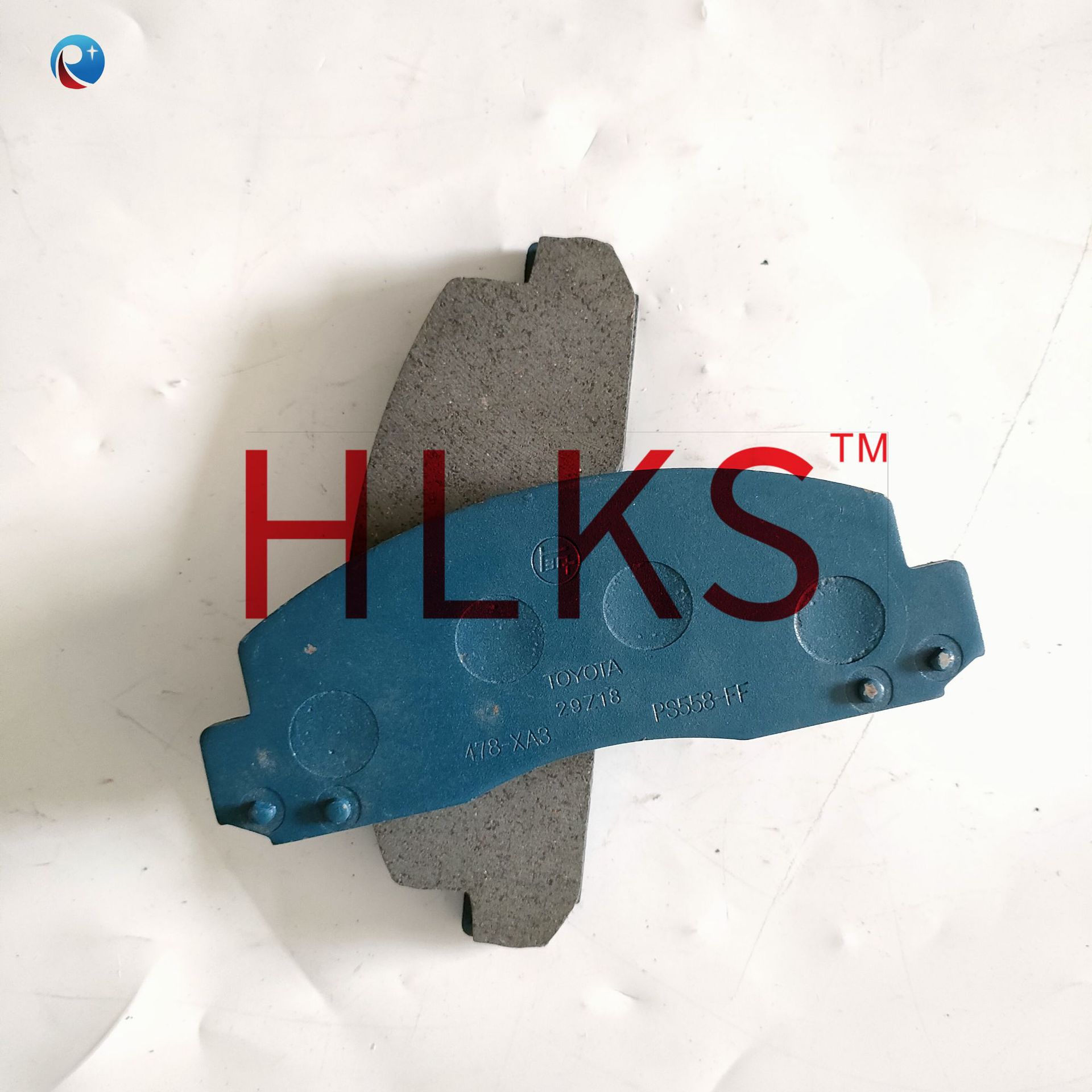 Adecuado para Toyota Zhongba Kaster HZB50 RZB40 50 placa frontal de cuero 04465-36020