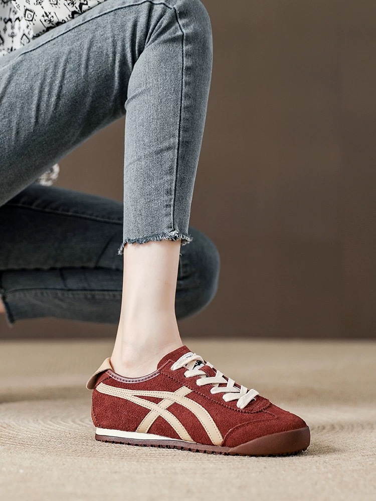 Zapatos de entrenamiento para mujeres retro skate 2026 primavera y otoño nuevo redondo cabeza plana lazos casuales zapatos Gump zapatos