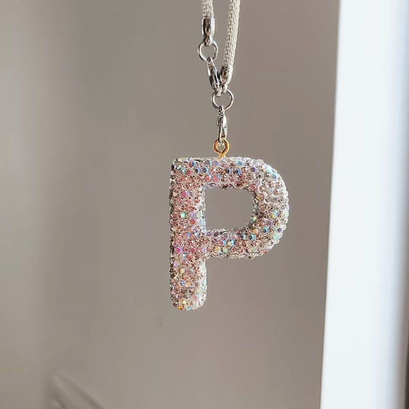 レターカーペンダント セラミック粘土 車のインテリアペンダント レディース ラインストーン 車のバックミラーペンダント ペンダント