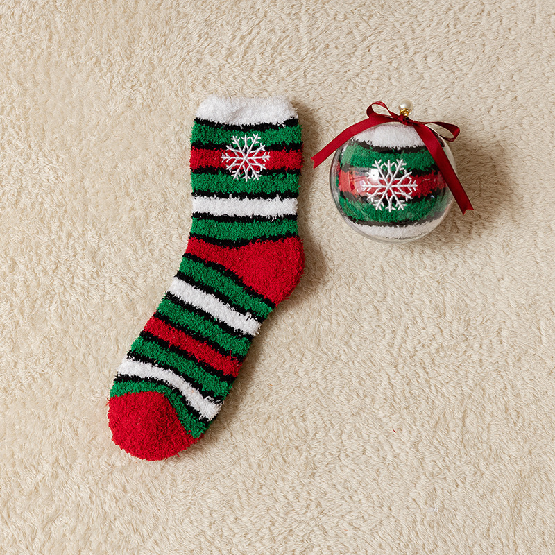 クリスマスの靴下の冬のサンゴの絨毯の靴下の女性の耐寒性とベルベットの厚い睡眠の靴下のクリスマスのプレゼントのボールの中で靴下|undefined