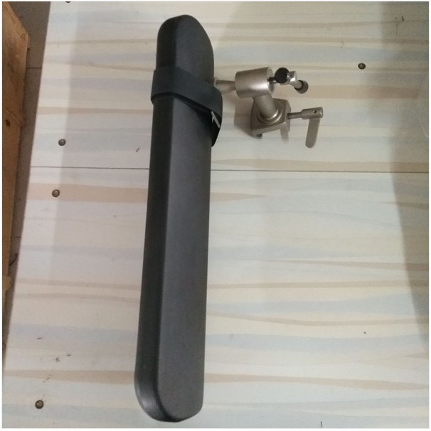 供应PU自结皮发泡扶手聚氨酯PU发泡坐垫pu自结皮发泡制品