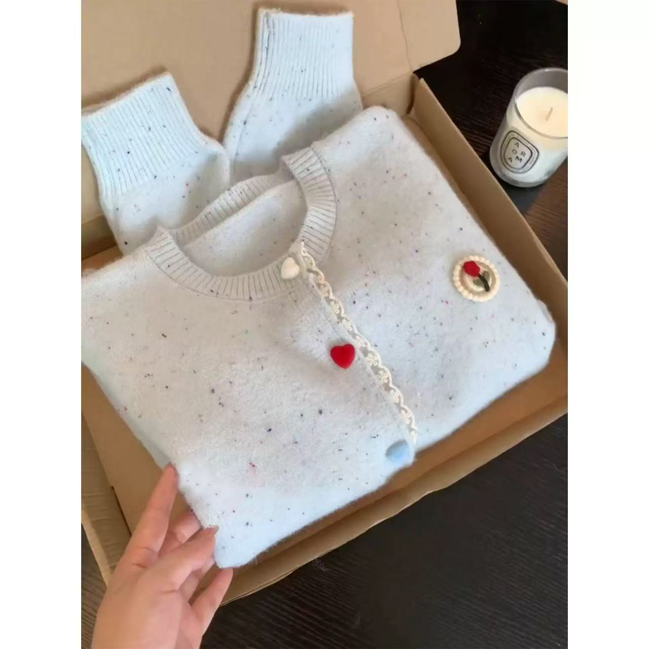 【女壹号E】2384圆领上衣彩色扣子毛衣外套女装秋季新款针织开衫