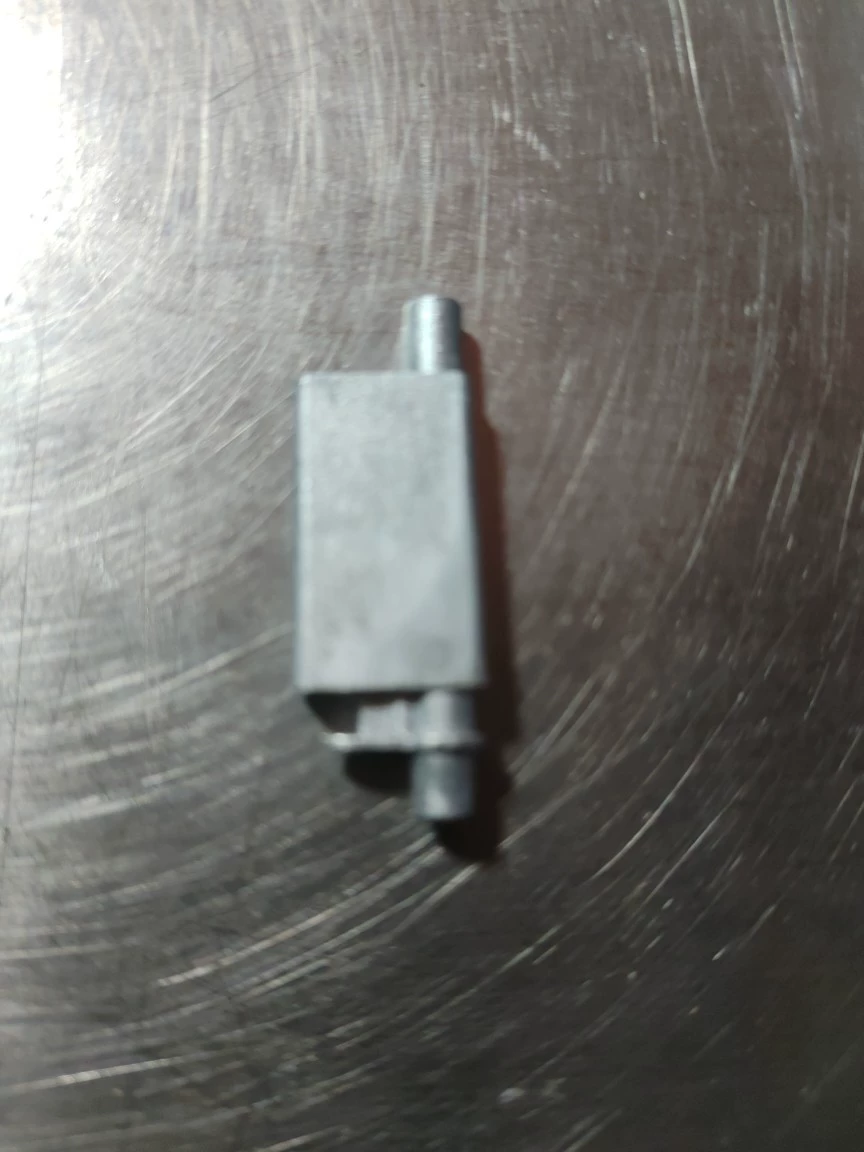 Герметичный замок для блокировки литья под давлением