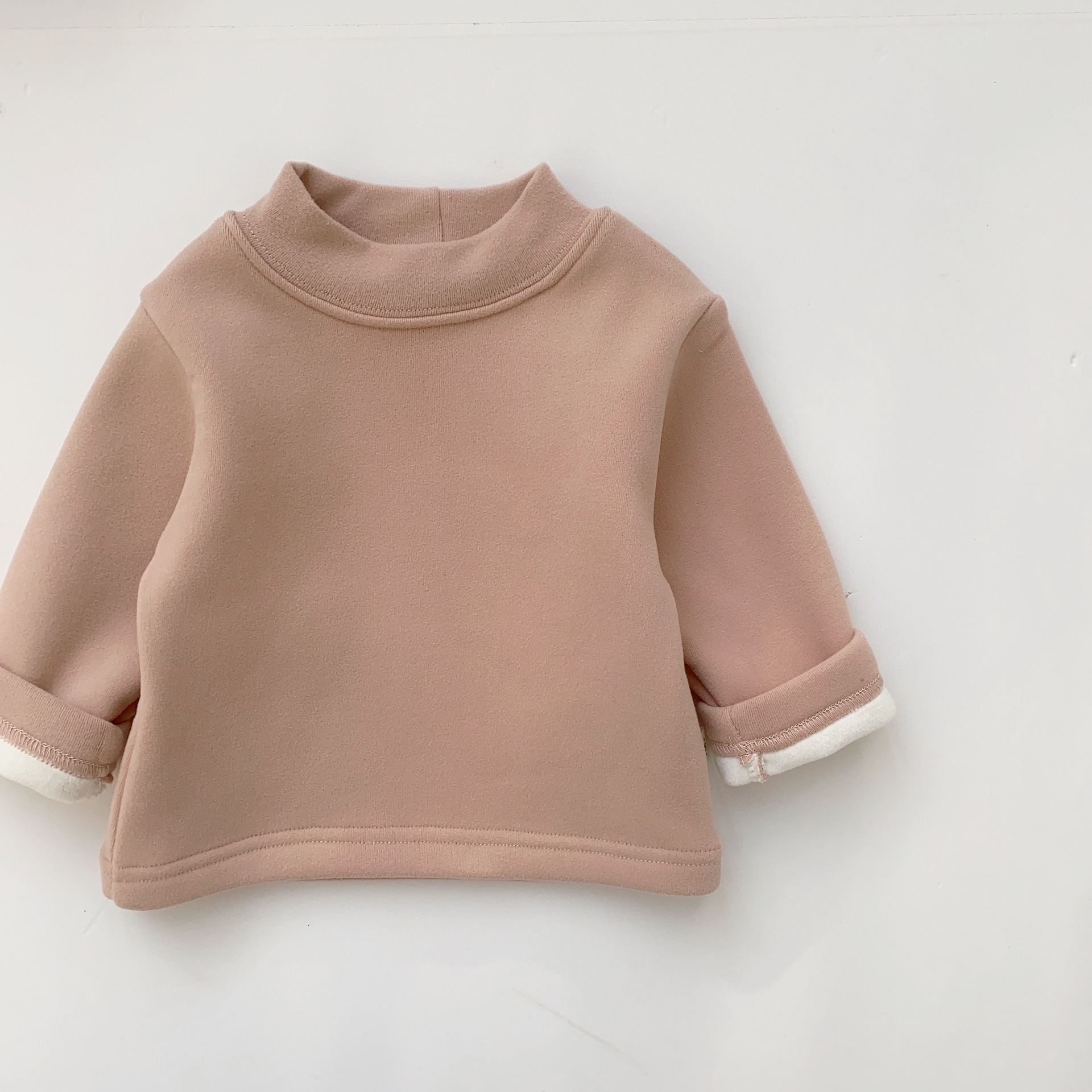 Camisa de fondo forrada de lana para niños de invierno para niños ropa infantil de estilo coreano suéter engrosado niños y niñas de manga larga superior caliente