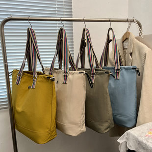Summer shoulder bag for leisure