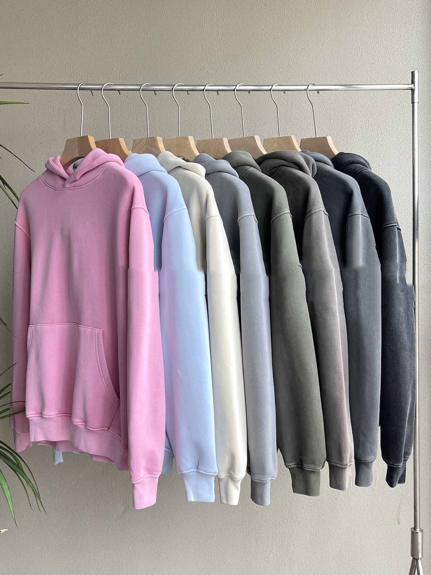 Suéter con capuchona de lana 23SS en otoño e invierno con camisa con capuchona