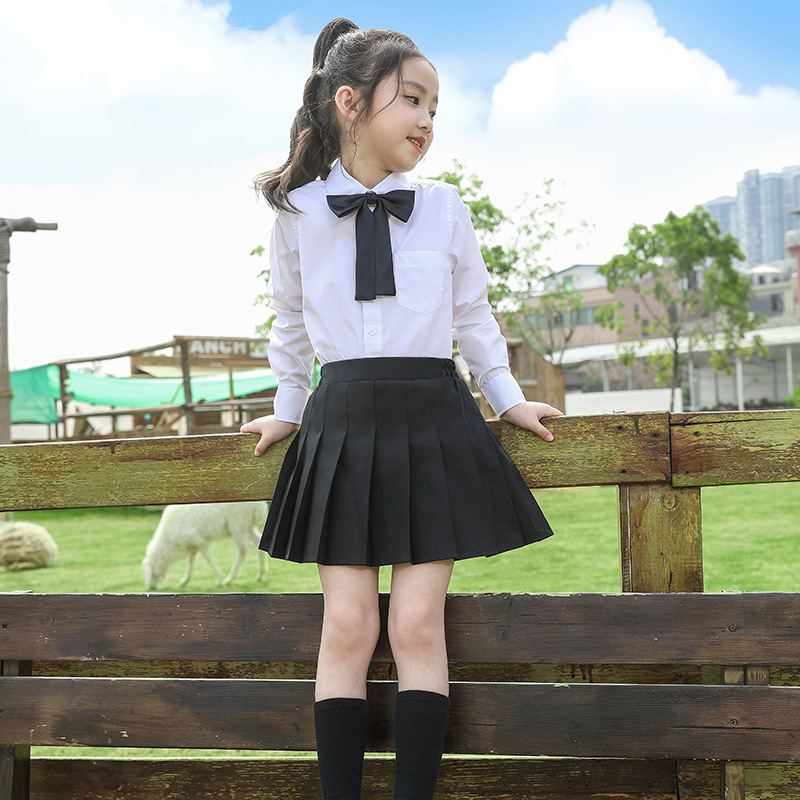Traje para niñas Primavera y otoño 2023 nueva falda de estilo preppy casual de dos piezas estilo coreano Falda plisada a juego