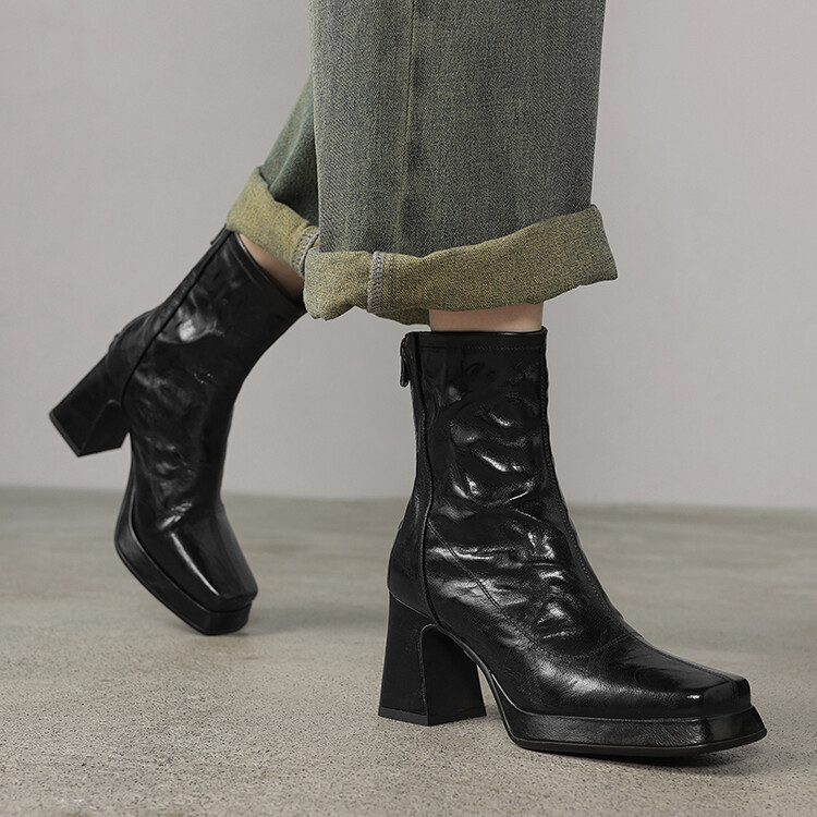 Long Legs 2024 Autumn and Winter Thick High Heel Commuter Square Head Thin Boots Texted Thick Bottom Wrinkle Short Boots Women Martin Boots