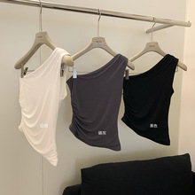 塞纳WGWE5186设计感小众吊带背心弹力抽褶单肩上衣