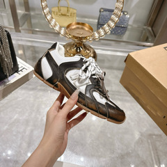 Dingban 25 夏の新作 miu 平底インナー高さ増加パテントレザーレースアップメッシュカラーブロック靴ひも女性のための道徳訓練スポーツシューズ