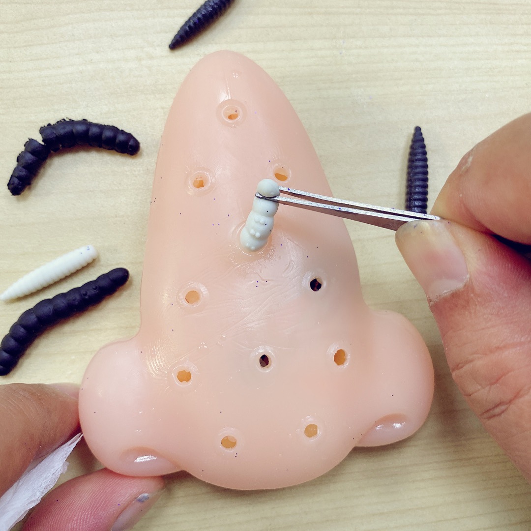 Actualizado acné squeeze ventilación juguetes repugnante truco juguetes blackhead squeeze gusano spoof juguetes en stock al por mayor