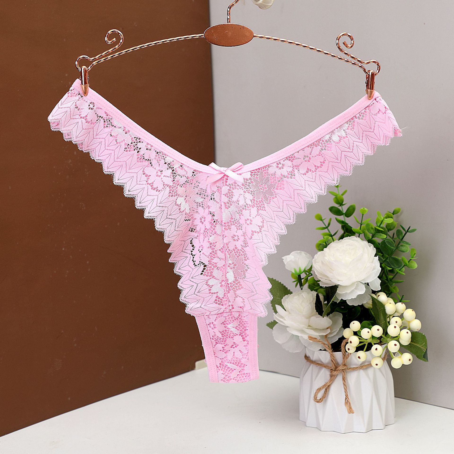 Solid Color Flower Low Waist Thong Panties display picture 13