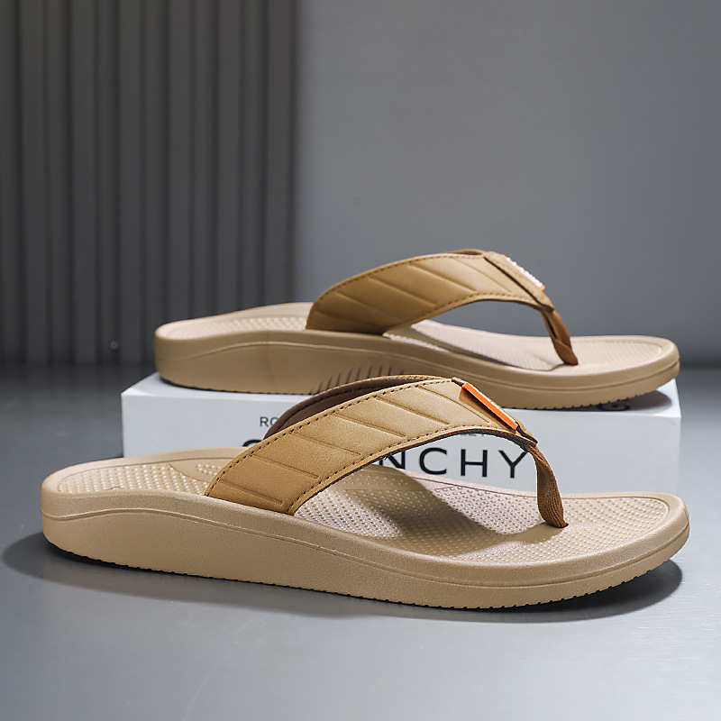 Zapatillas de hombre verano 2025 nuevas chanclas casuales antideslizantes sandalias de tendencia coreana sandalias personalizadas zapatos de playa