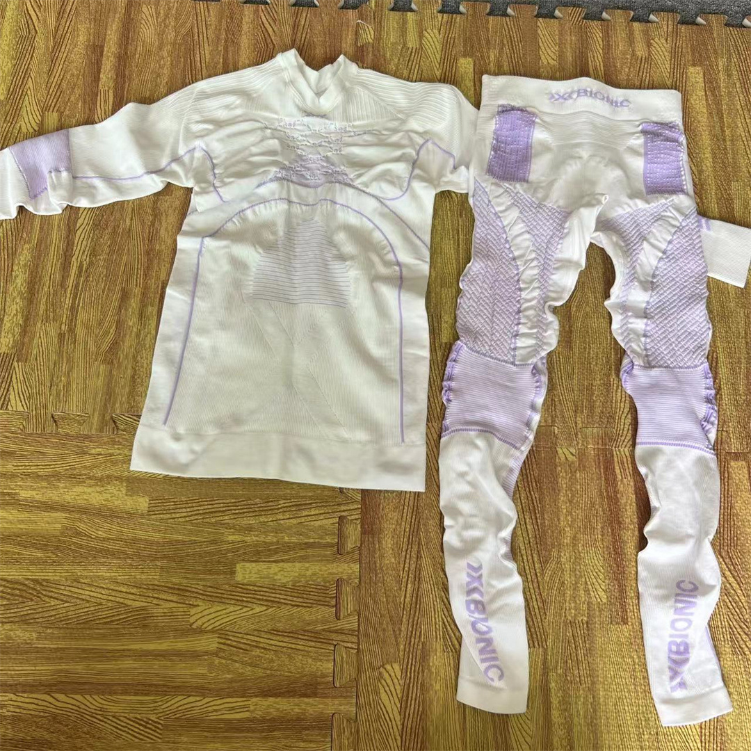 X新4.0集はスポーツスキー運動の保温を強化して汗を流します。