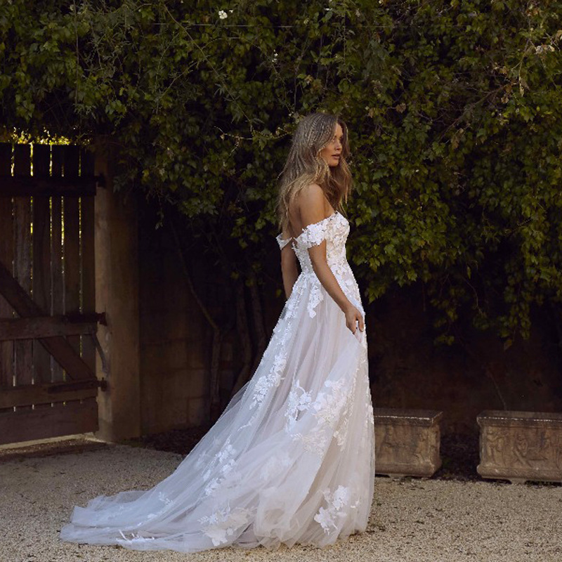 Vestido de novia elegante europeo y americano, estilo Amazon, AliExpress, Wish, con hombros descubiertos, encaje, largo y elegante, para la noche.