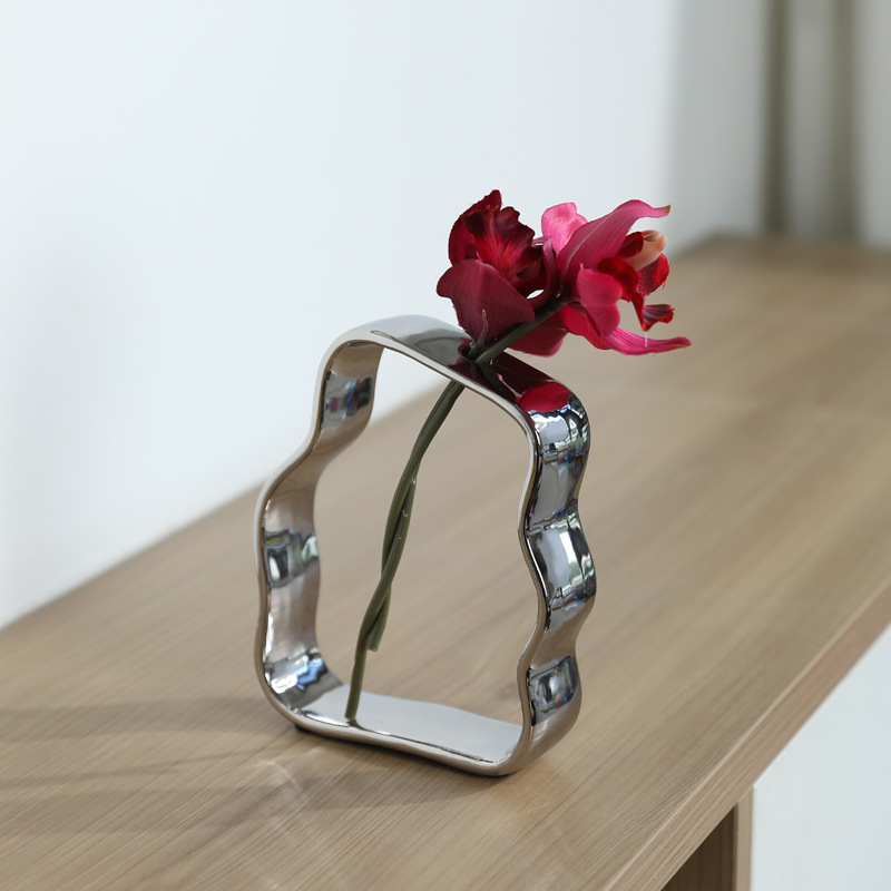 轻奢艺术创意银色陶瓷花瓶摆件客厅插花小众设计感电视玄关装饰品