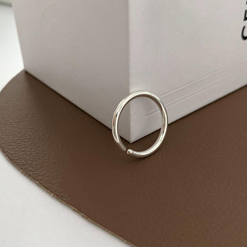 Simple Charm Bracelet For Women Versatile Elegant Everyday Wear_voghion.com