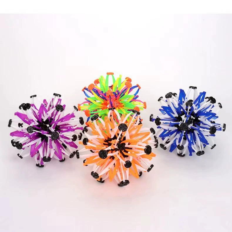 Children's magic telescopic golfers grabbing their feet and flowering, turning into small balls, creative toys