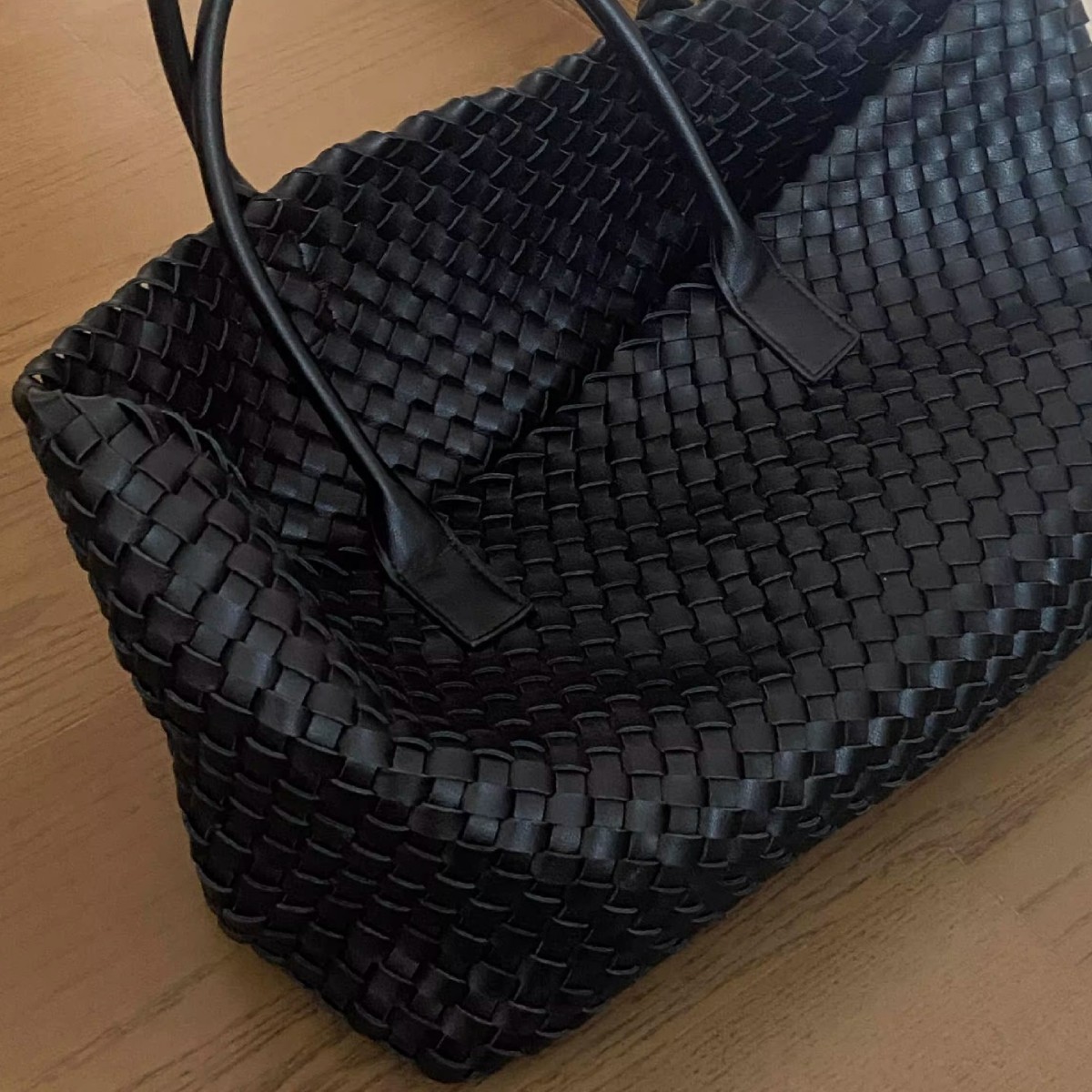 Large Capacity Hand-Woven Women's Bag 2025 New Arrival Luxury Minimalist Commuter Shoulder Underarm Tote Bag - Thumbnail 3