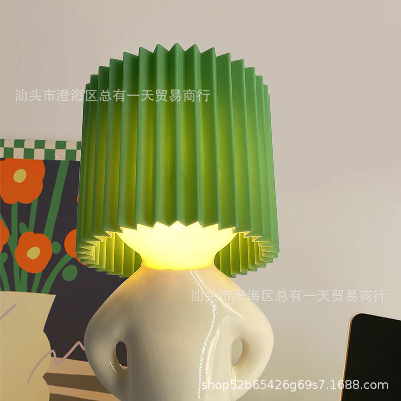 Lámpara de mesa de amor, creativo M R.P un poco tímido lámpara de mesa noche luz Naughty Boy lámpara de mesa Decoración