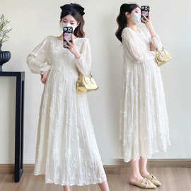 现货2025新款孕妇装麻纱钩花刺绣中长款简约宽松气质孕妇连衣裙