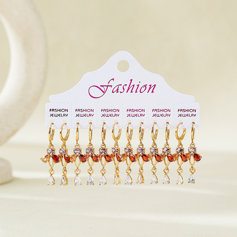 Aretes de falda de lujo ligero 2023 nuevo nicho de diseño de botones de orejas de borda de alta calidad de moda para mujeres auriculares